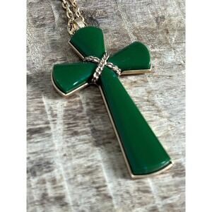 Vintage Avon Green Cross Unique Accessories